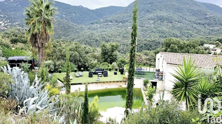 Ma-Cabane - Vente Maison Les Adrets-de-l\'Estérel, 285 m²